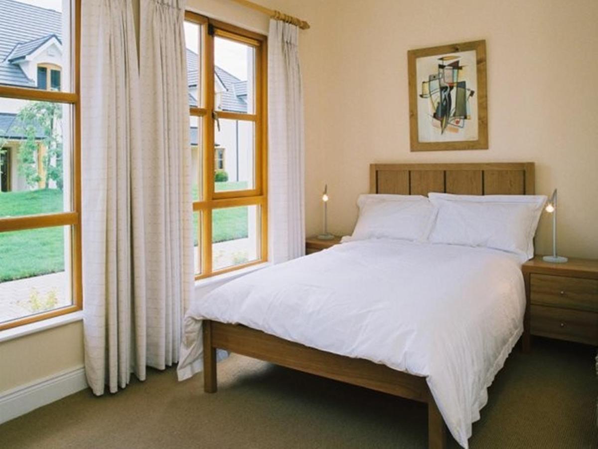 Heyward Mews Holiday Homes By Trident Holiday Homes Swords Room photo